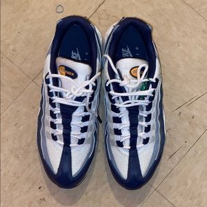 nike air max 95 se midnight navy laser orange